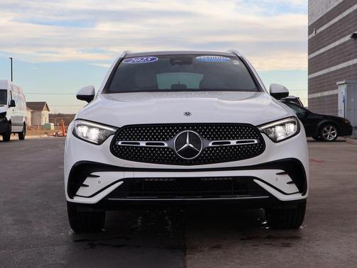 2025 Mercedes-Benz GLC 300 4MATIC