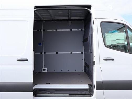 2025 Mercedes-Benz Sprinter 2500 High Roof
