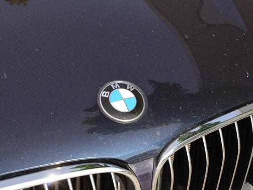 Imperial Blue Metallic 2016 BMW 750 i xDrive