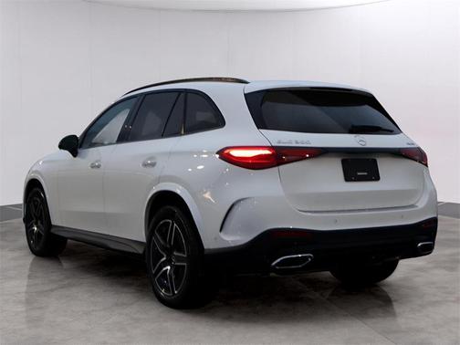 2026 Mercedes-Benz GLC 300 4MATIC