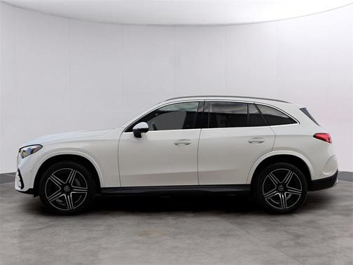 2025 Mercedes-Benz GLC 300 4MATIC