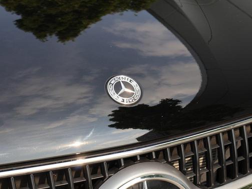 2025 Mercedes-Benz GLC 350e Base