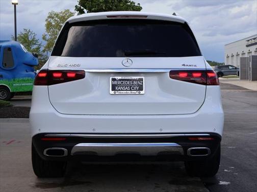 2025 Mercedes-Benz GLS 450 4MATIC