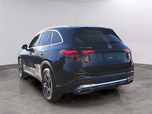 2026 Mercedes-Benz GLC 300 4MATIC