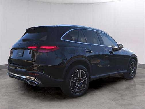 2026 Mercedes-Benz GLC 300 4MATIC