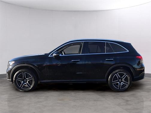 2026 Mercedes-Benz GLC 300 4MATIC