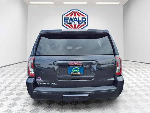 Carbon Black Metallic 2020 GMC Yukon XL SLT