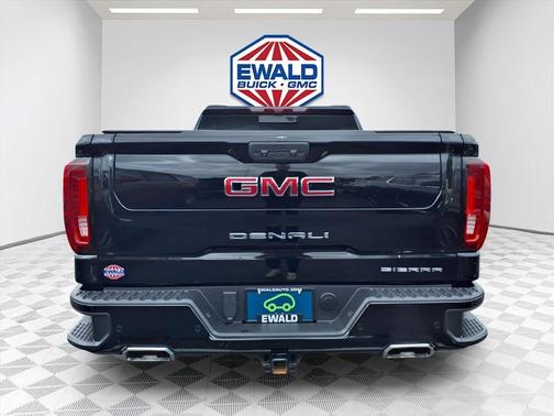 Onyx Black 2022 GMC Sierra 1500 Denali