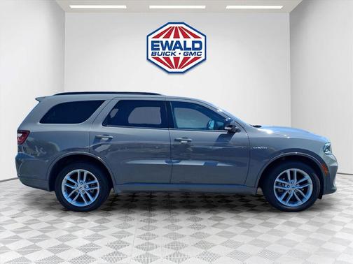 Destroyer Gray Clearcoat 2025 Dodge Durango R/T