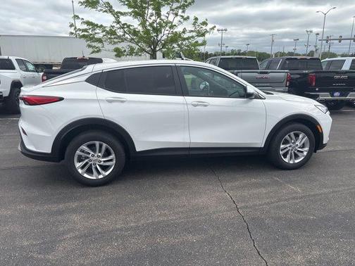 Summit White 2026 Buick Envista Preferred