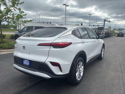 Summit White 2026 Buick Envista Preferred