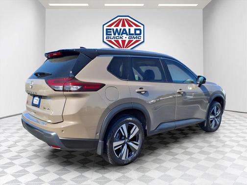 Dk Beige Blk 2024 Nissan Rogue SL