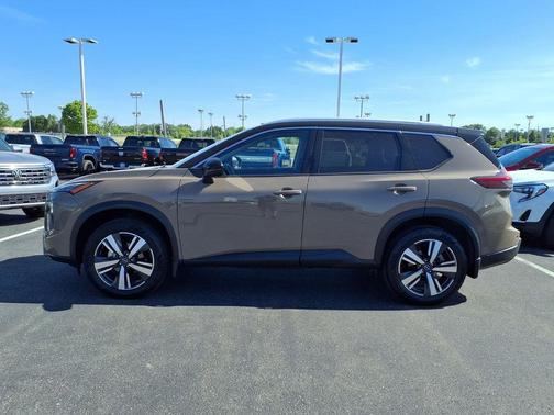 Dk Beige Blk 2024 Nissan Rogue SL