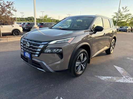 Dk Beige Blk 2024 Nissan Rogue SL