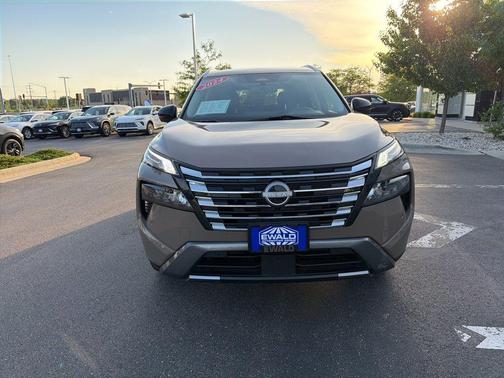Dk Beige Blk 2024 Nissan Rogue SL