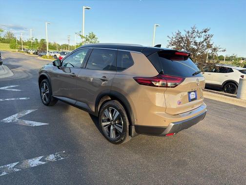 Dk Beige Blk 2024 Nissan Rogue SL