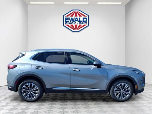 Moonstone Gray Metallic 2025 Buick Envision Preferred