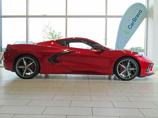 Red Mist Metallic Tintcoat 2022 Chevrolet Corvette Stingray w/2LT