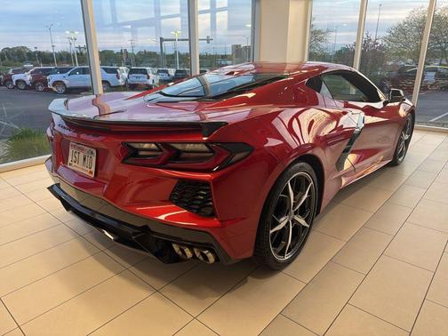 Red Mist Metallic Tintcoat 2022 Chevrolet Corvette Stingray w/2LT