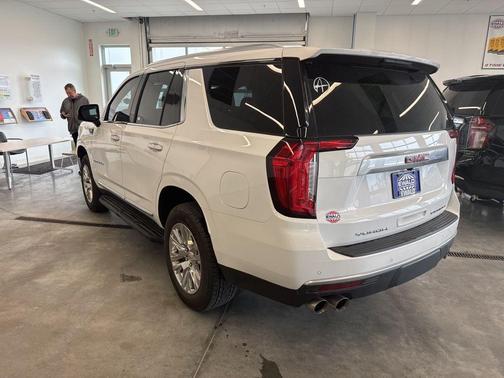 Summit White 2024 GMC Yukon Denali