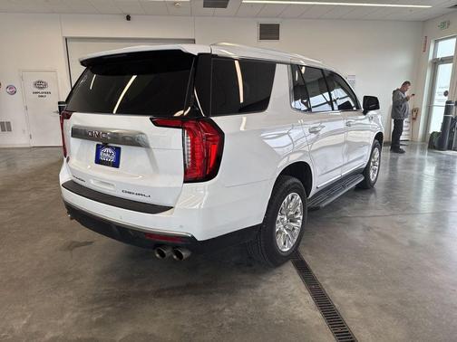 Summit White 2024 GMC Yukon Denali