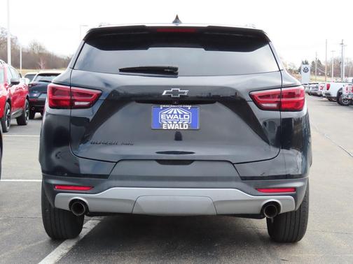 Black 2024 Chevrolet Blazer LT