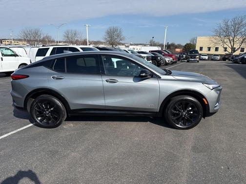 Moonstone Gray Metallic 2025 Buick Envista Sport Touring