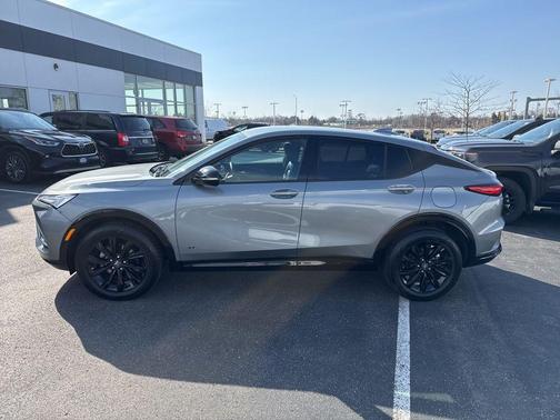 Moonstone Gray Metallic 2025 Buick Envista Sport Touring