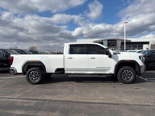Summit White 2024 GMC Sierra 2500 SLE