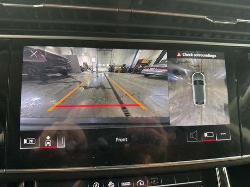 2022 Audi Q8 55 Premium Plus