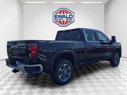 Onyx Black 2026 GMC Sierra 2500 SLE