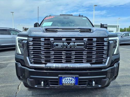 Onyx Black 2024 GMC Sierra 2500 Denali Ultimate