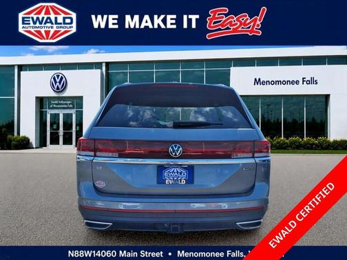 Platinum Gray Metallic 2024 Volkswagen Atlas 2.0T SE