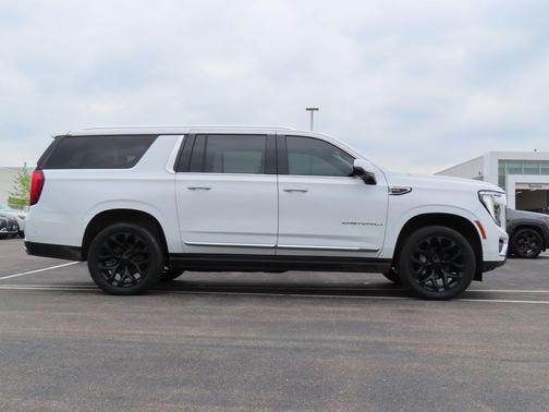 Summit White 2025 GMC Yukon XL Denali