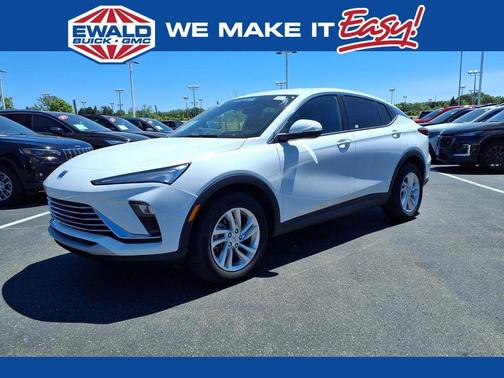 Summit White 2025 Buick Envista Preferred