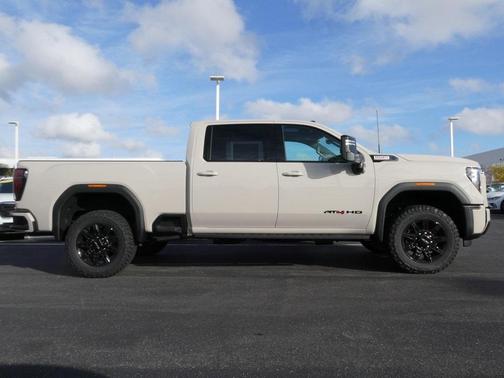 2026 GMC Sierra 2500 AT4