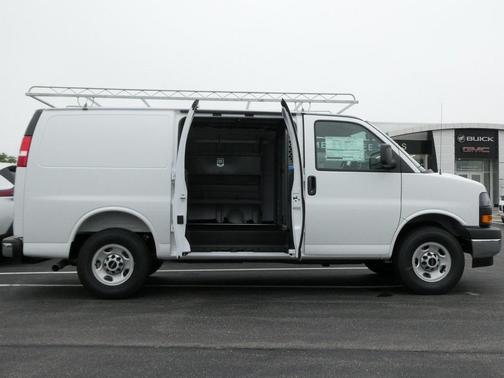 2025 GMC Savana 2500 Work Van