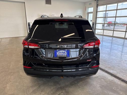 Mosaic Black Metallic 2024 Chevrolet Equinox RS