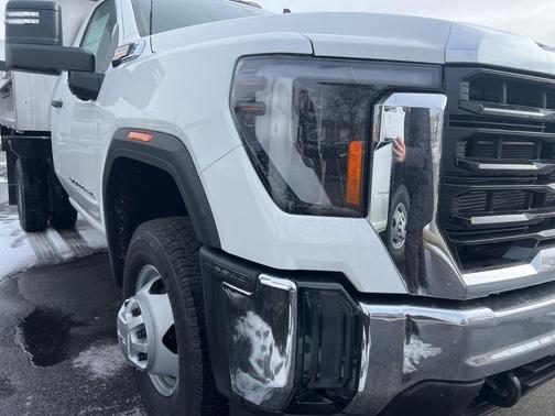 2026 GMC Sierra 3500 Pro