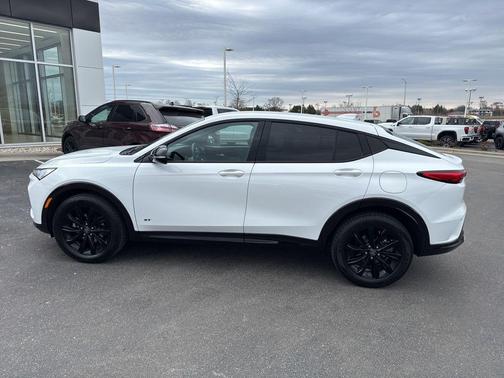 Summit White 2025 Buick Envista Sport Touring