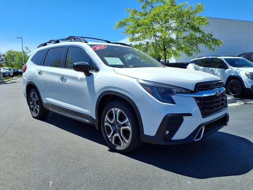 Crystal White Pearl 2024 Subaru Ascent Touring