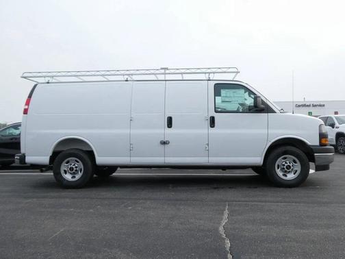 2025 GMC Savana 2500 Work Van