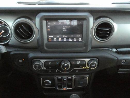 2023 Jeep Gladiator Sport