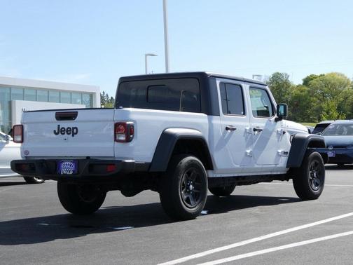 2023 Jeep Gladiator Sport
