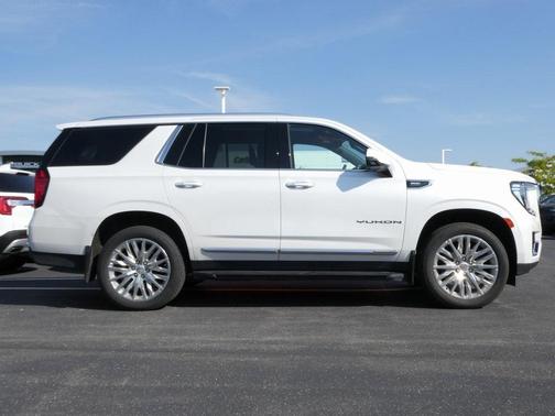 2023 GMC Yukon SLT