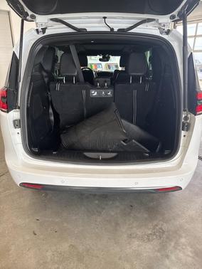 2021 Chrysler Pacifica Touring-L