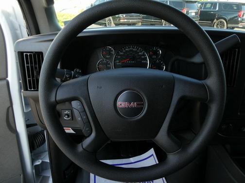 2025 GMC Savana 2500 Work Van