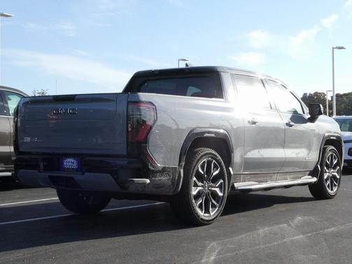 2025 GMC Sierra EV Denali