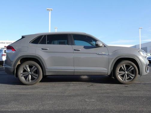 2020 Volkswagen Atlas Cross Sport 3.6L V6 SE w/Technology R-Line