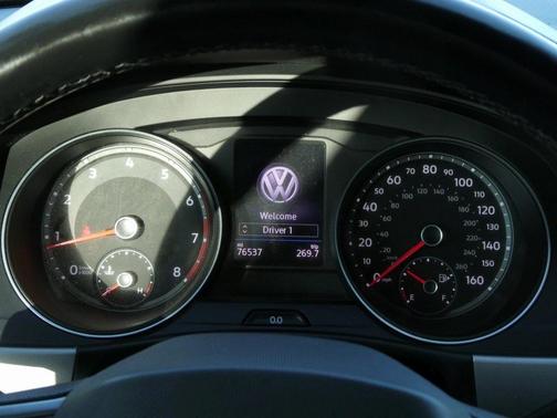 2020 Volkswagen Atlas Cross Sport 3.6L V6 SE w/Technology R-Line